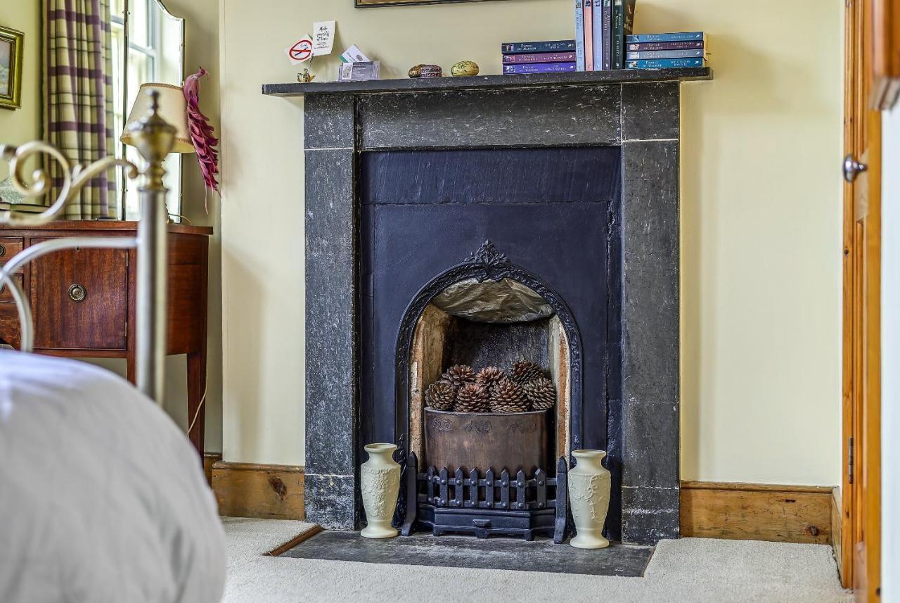 Roscrea Bed & Breakfast ボドミン エクステリア 写真