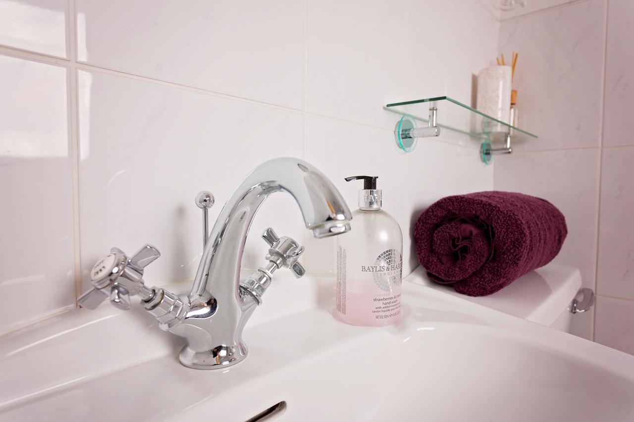 Roscrea Bed & Breakfast ボドミン エクステリア 写真